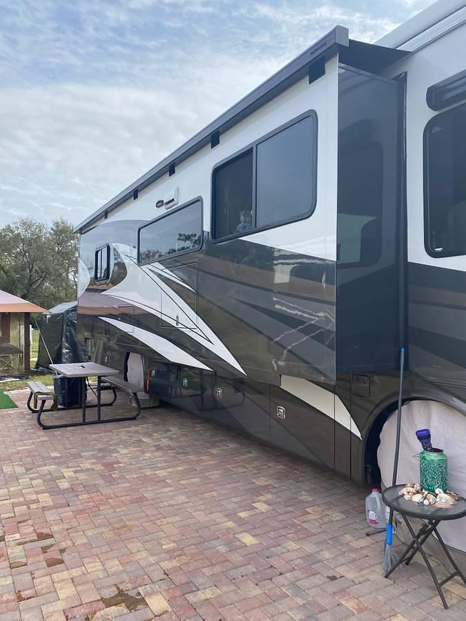 Used 2022 Tiffin Allegro Red 360BA