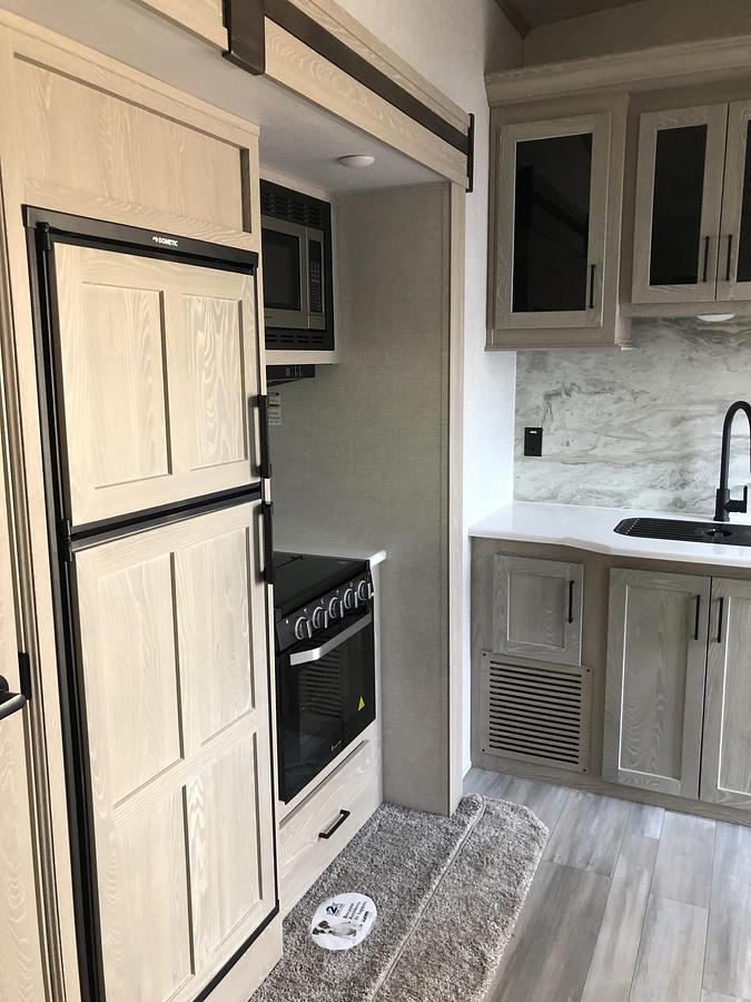 Used 2021 Forest River Rockwood Ultra Lite 2898KS