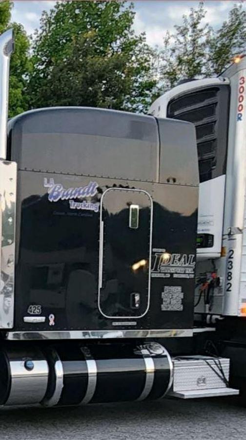 Used 2019 Peterbilt 567 Conventional Sleeper Truck