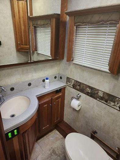 Used 2006 Monaco Winser