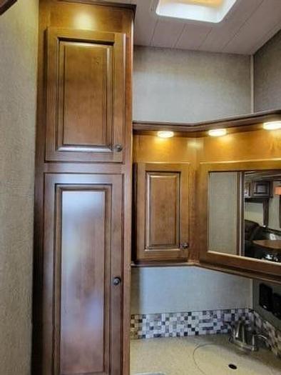 Used 2015 Heartland Bighorn 3875FB