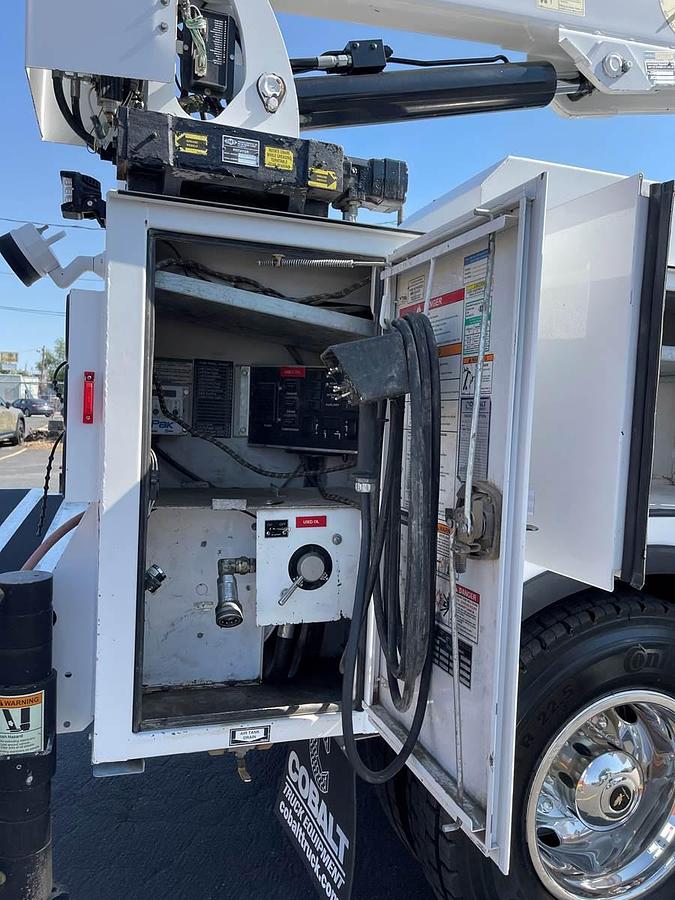 Used 2017 Ford F650 XL Mechanic Service Truck