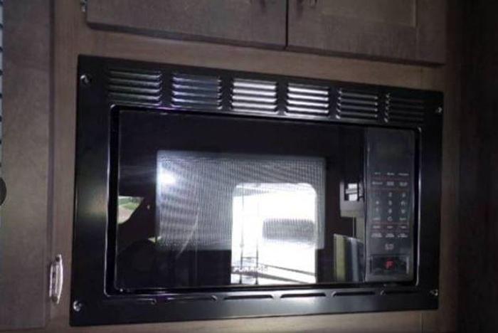 Used 2022 Grand Design Momentum 29G