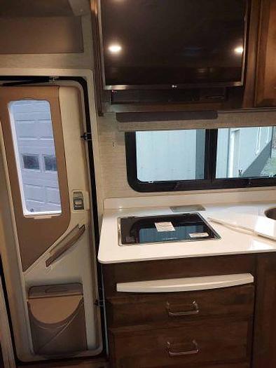 Used 2021 Tiffin Wayfarer RW