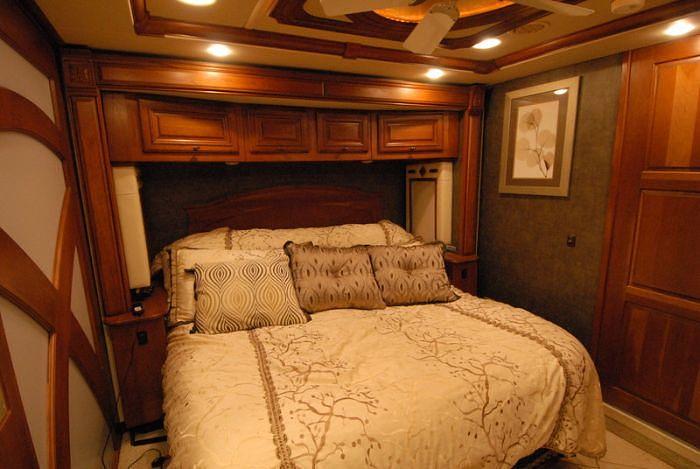 Used 2015 Winnebago Ellipse 42QD