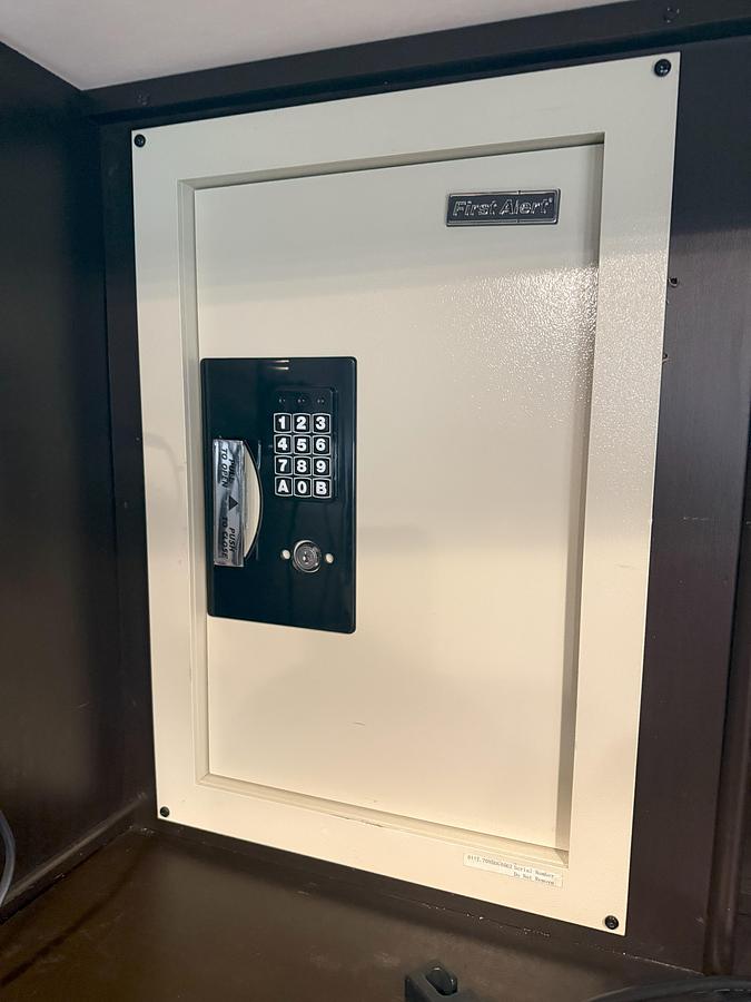 Used 2018 Forest River Berkshire XL 40C