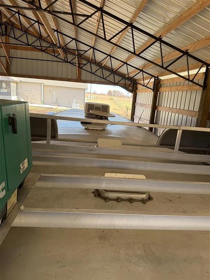 Used 2008 Platinum 3HLQ 3 Horse Trailer