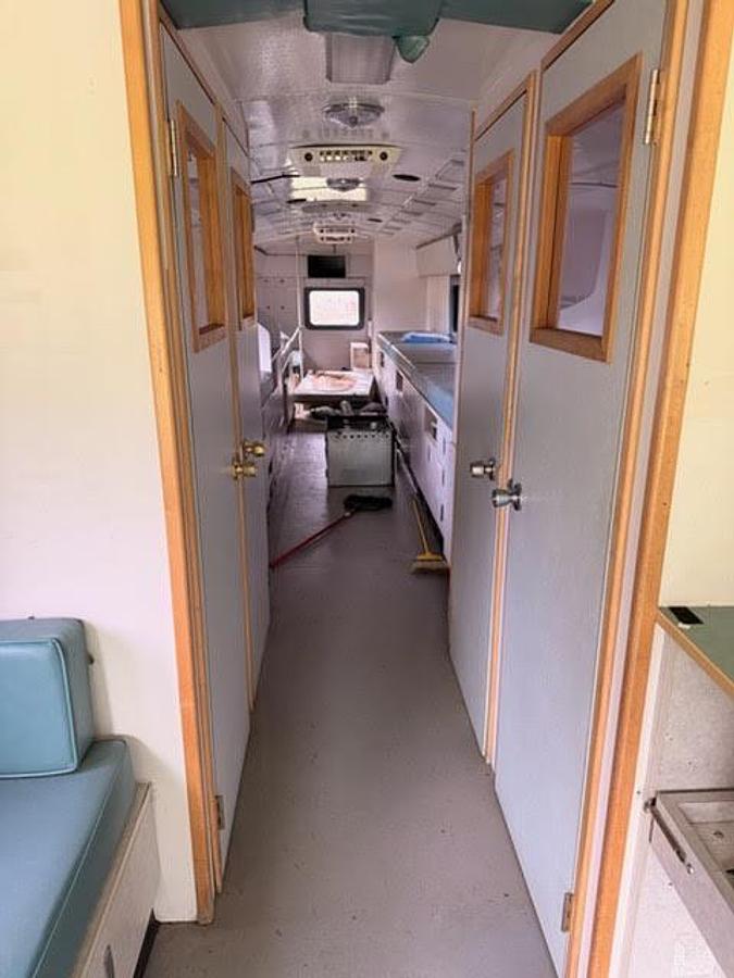 Used 2005 Thomas Transit Bus