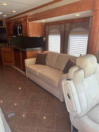 Used 2010 Newmar Ventana 4386
