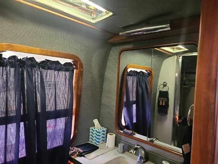 Used 1987 Prevost XL-40 Marathon