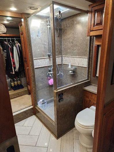 Used 2014 Tiffin Zephyr 45TZ