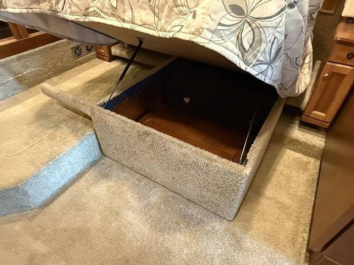 Used 2015 Tiffin Motorhomes Allegro Red 33AA