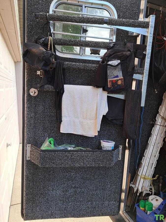 Used 1999 4 Star 2-Horse Trailer