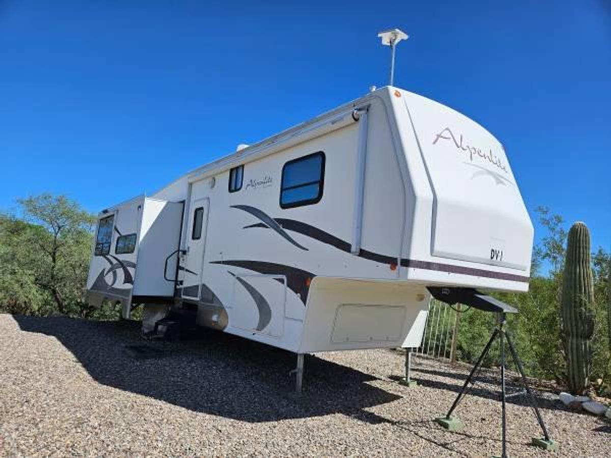 Used 2007 Alpenlite Fifth Wheel Trailer