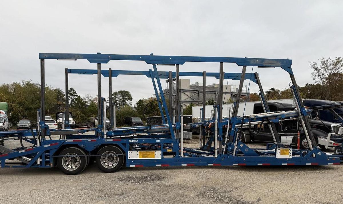 Used 2015 Peterbilt 389