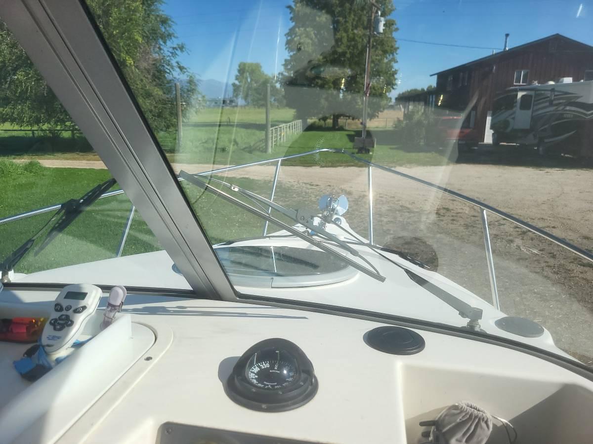 Used 2008 Seaswirl Striper 2101 Walk-Around Alaskan Package Powerboat