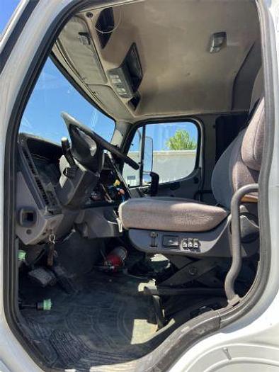 Used 2016 Freightliner Business Class M2 112