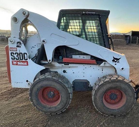 Used 2006 BOBCAT S300