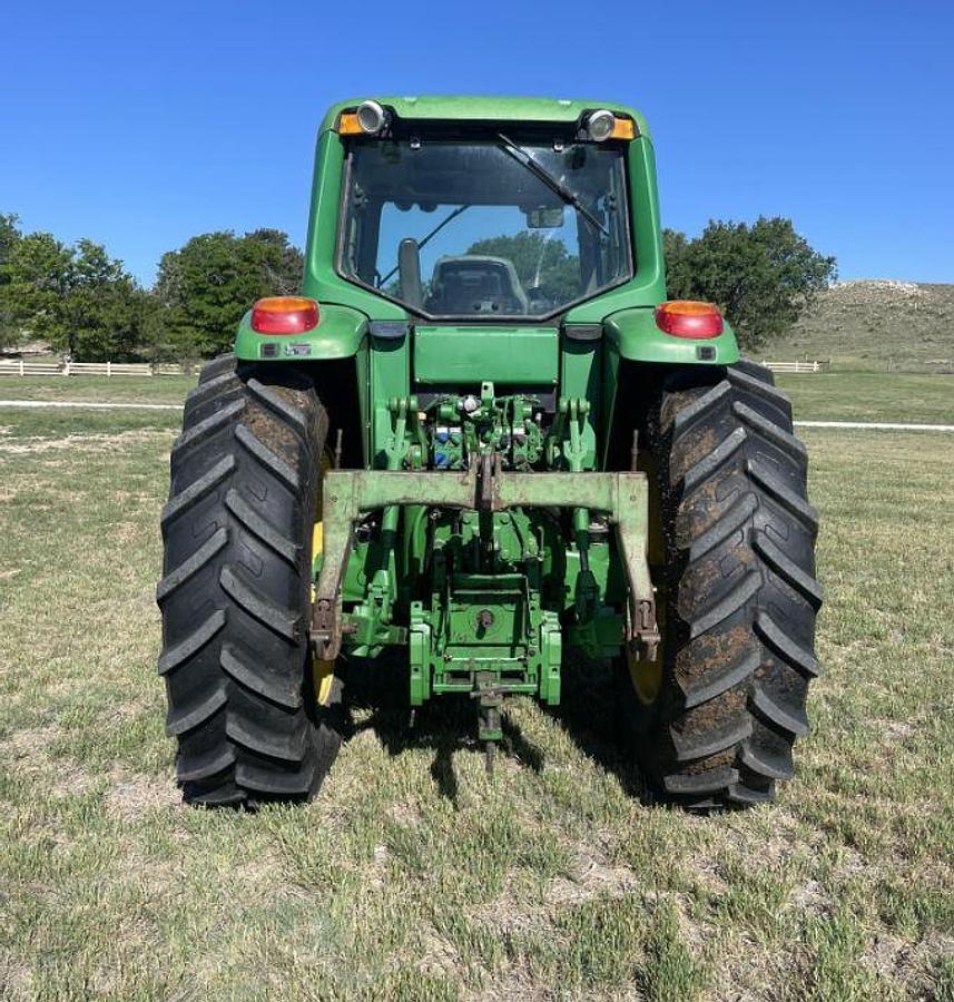 Used 2008 JOHN DEERE 7330 PREMIUM TRACTOR