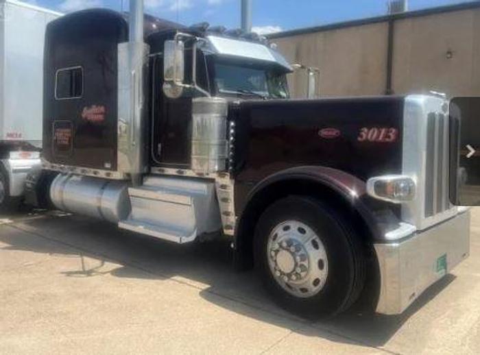 Used 2019 Peterbilt 389 Sleeper