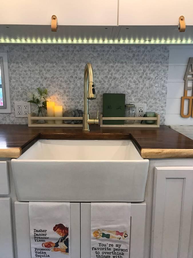 Used 1968 Holiday Vacationer