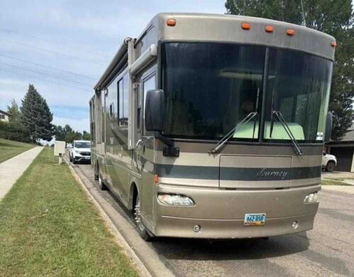 Used 2005 Winnebago Journey Class A Motorhome
