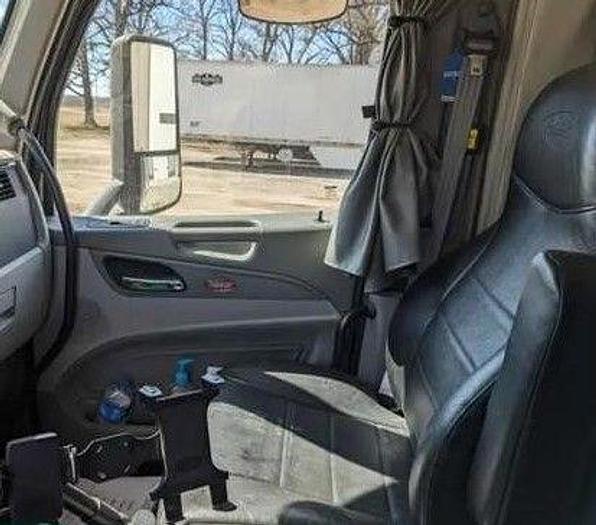 Used 2018 Peterbilt 579