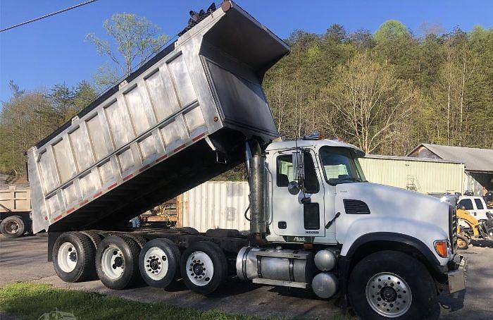 Used 2006 Mack Granite CV713