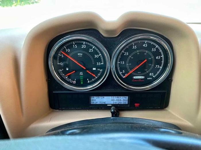 Used 2014 Newmar Ventana LE 3849