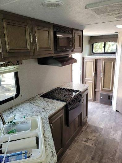 Used 2018 Keystone Passport Ultra Lite Grand Touring 2200RBWE