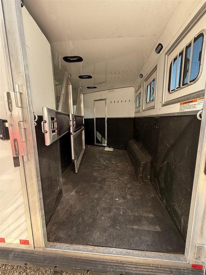 Used 2017 Lakota Charger 3 Horse Trailer with Living Quarters