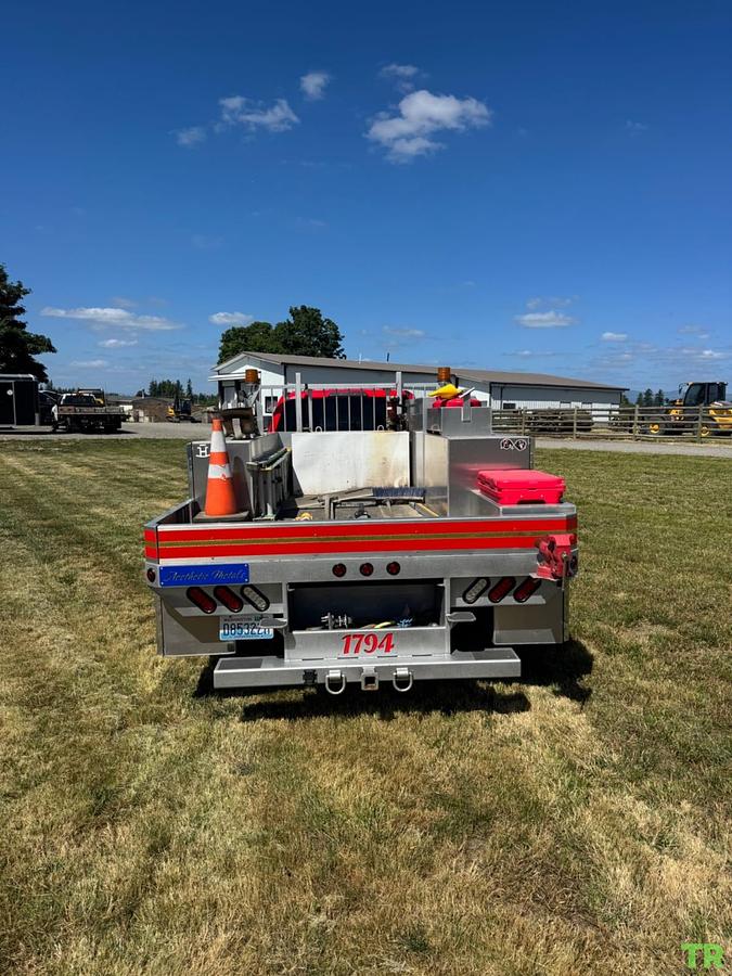 Used 2023 Ford F-450 4x4 Flatbed Truck