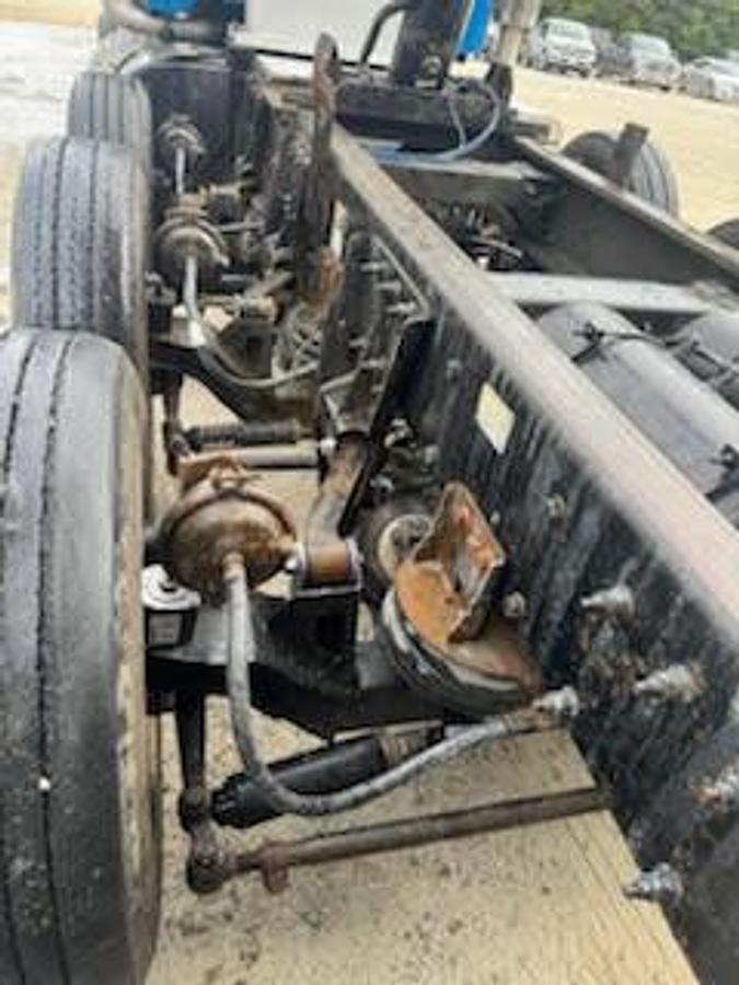 Used 2014 Peterbilt 388 Dump Truck