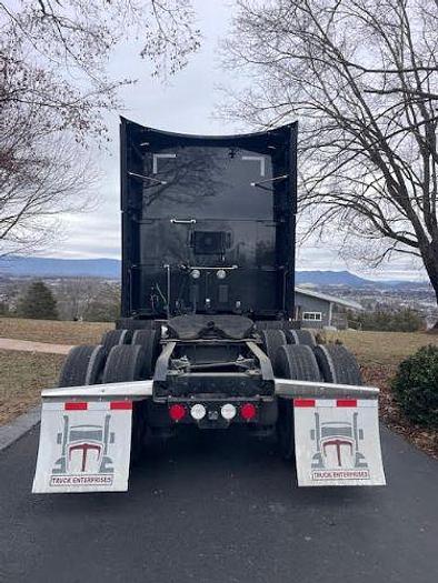 Used 2022 KENWORTH T680