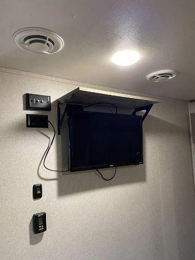 Used 2021 Keystone Carbon 348