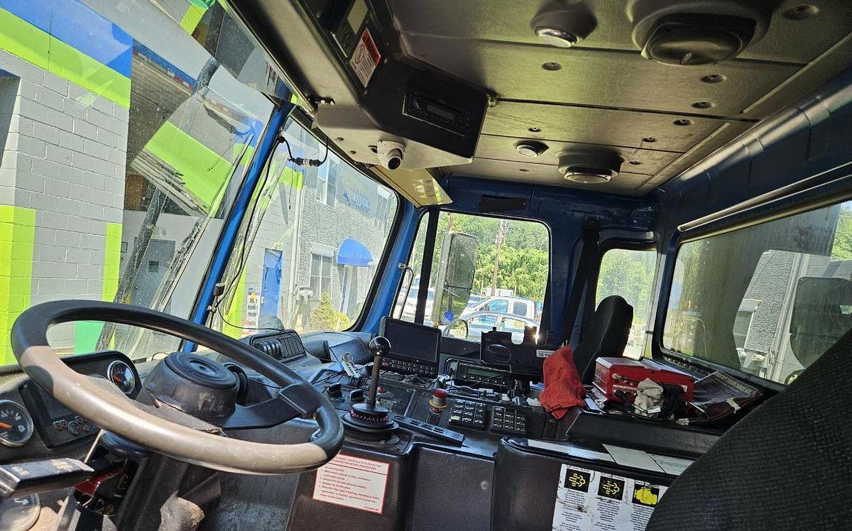 Used 2015 Autocar Xpeditor Acx Packer Garbage Truck