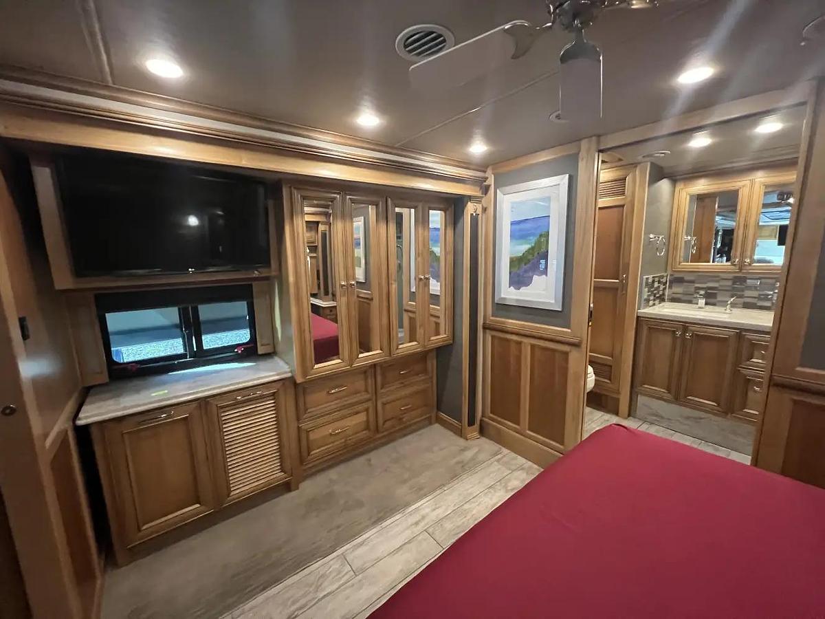 Used 2020 Tiffin Phaeton 37BH