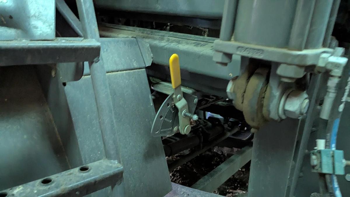 Used 2019 MASSEY FERGUSON 2270XD Large Square Baler