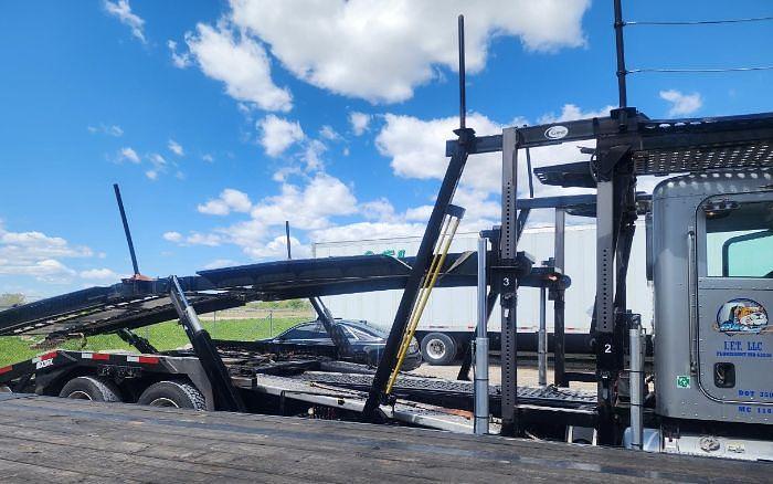 Used 2016 Peterbilt 348