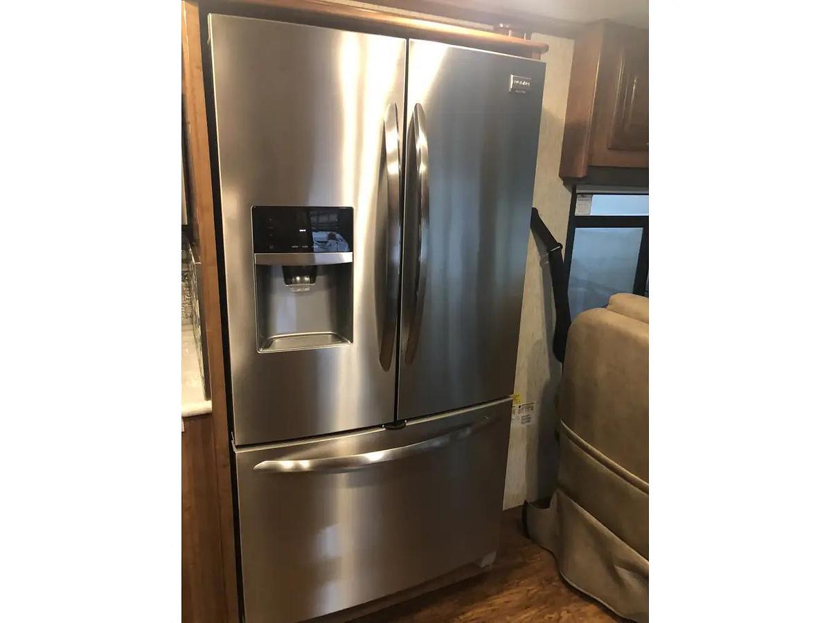 Used 2019 Coachmen Mirada Select 37SB Class A Motorhome