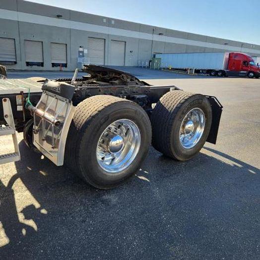 Used 2012 Peterbilt 386