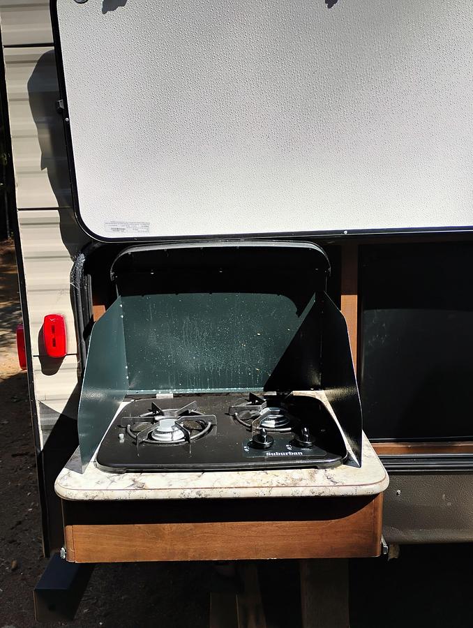 Used 2018 Keystone Hideout Travel Trailer