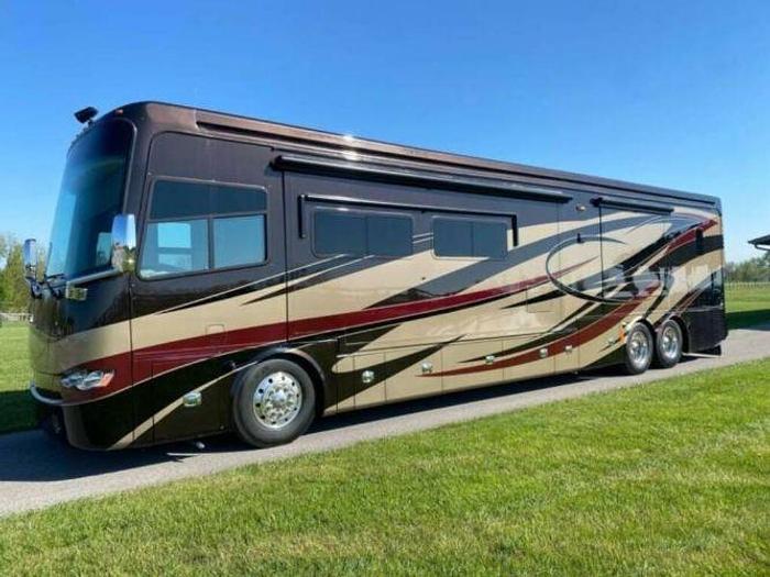 Used 2013 Tiffin Allegro Bus 43QGP