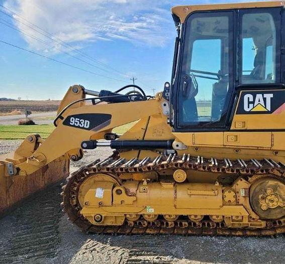 Used 2012 CATERPILLAR 953D