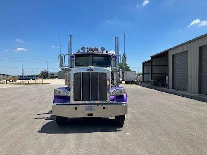 Used 2012 Peterbilt 388 truck