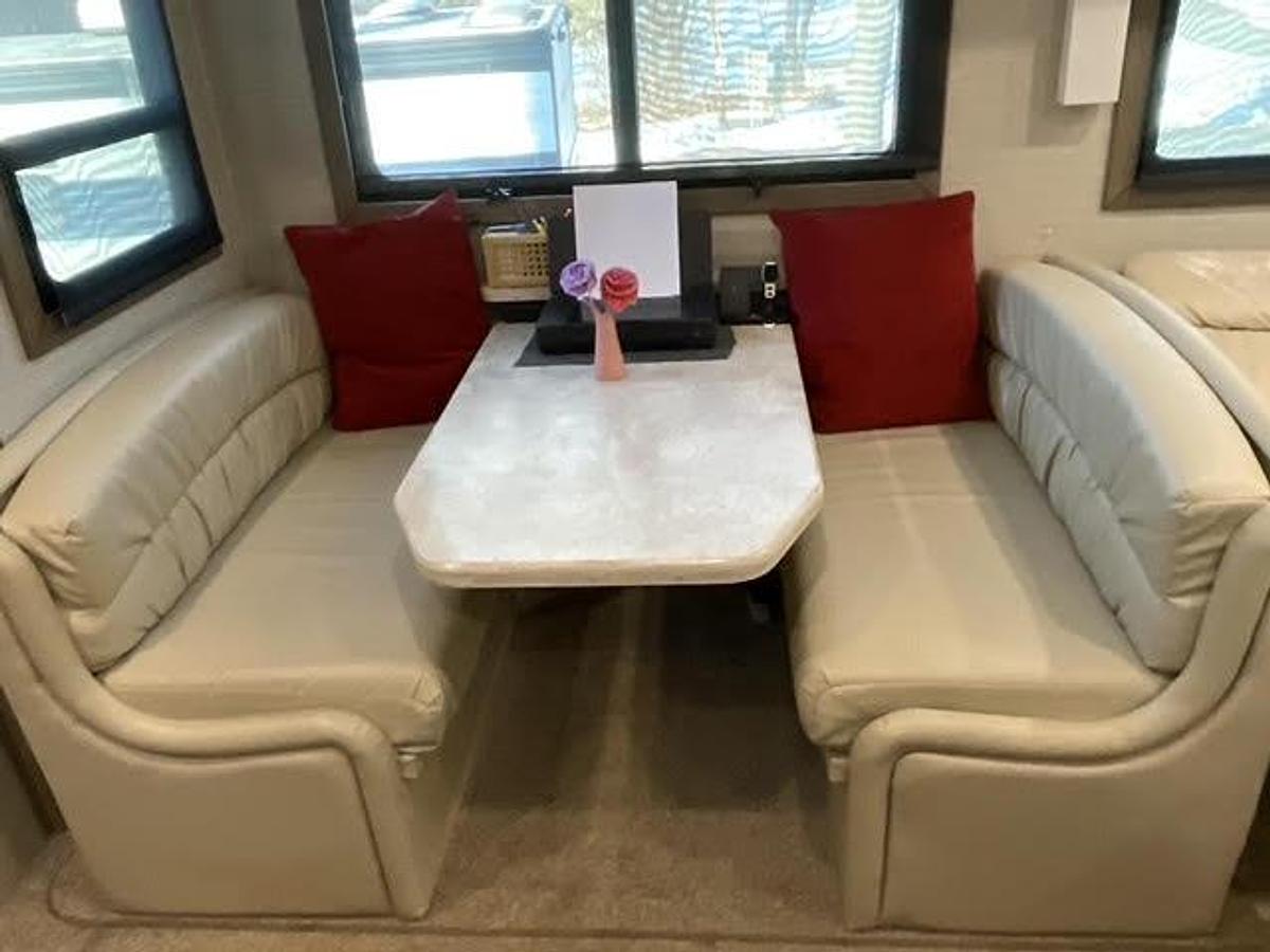 Used 2018 Jayco Seneca 37FS