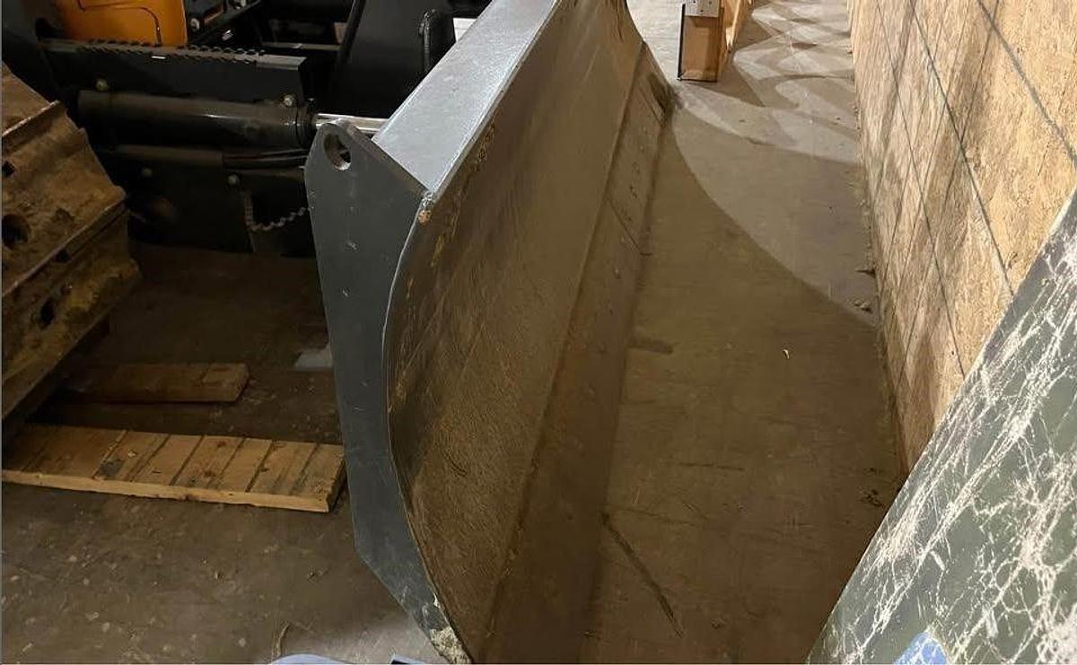 Used 2023 CASE 650M WT