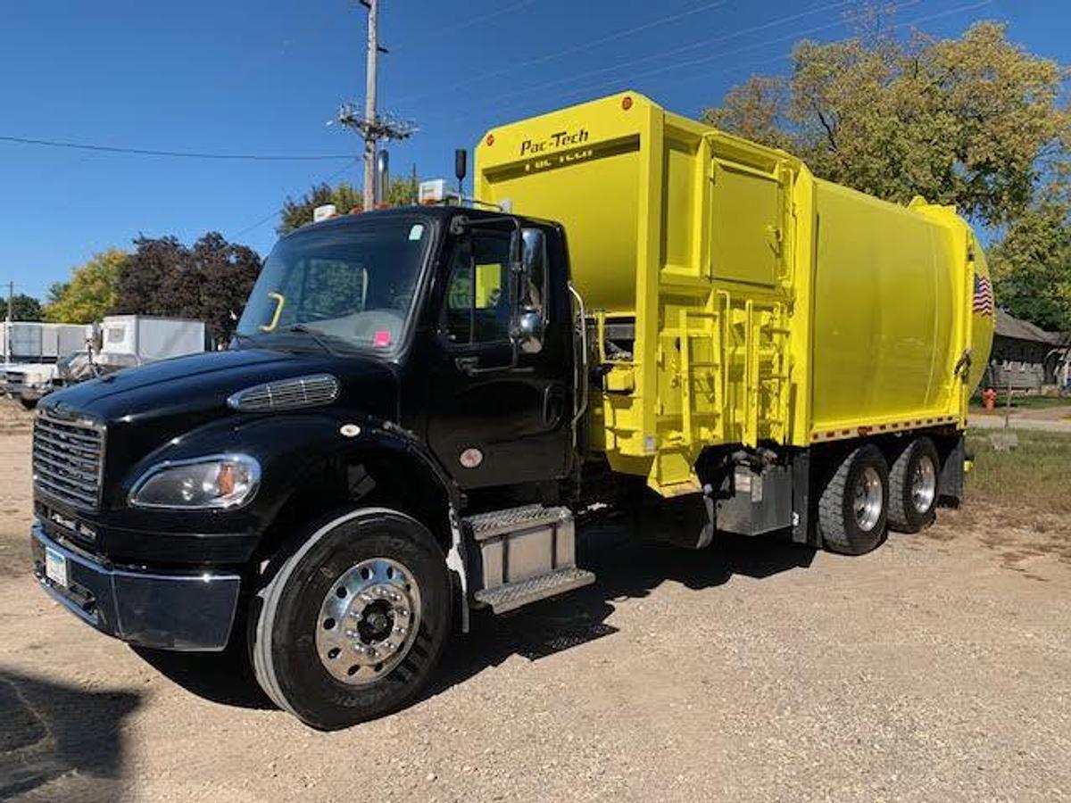 Used 2022 Freightliner M2