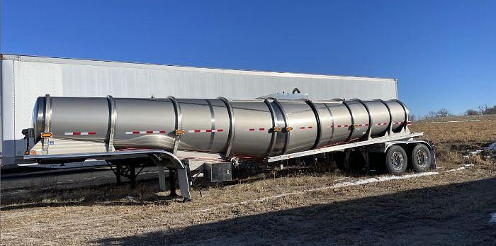 Used 2010 KENWORTH T660 and 2021 POLAR SDX9