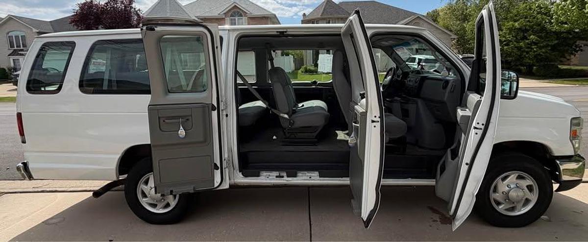 Used 2013 Ford E 350 XLT